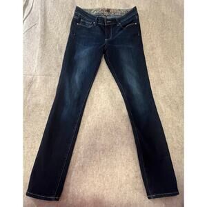 Paige Skyline Blue Jeans Skinny size 28 - small thread pull front & back pics
